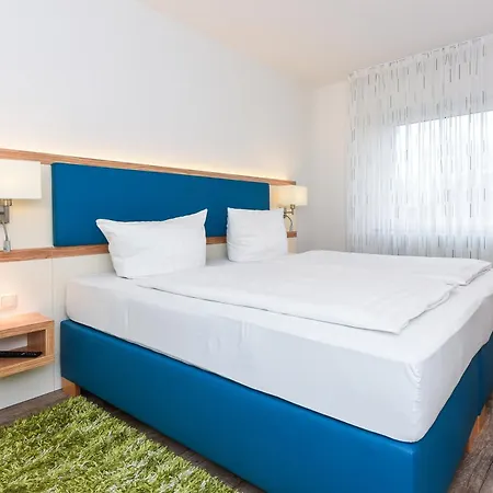 Seehund 2 * إِزينتْس